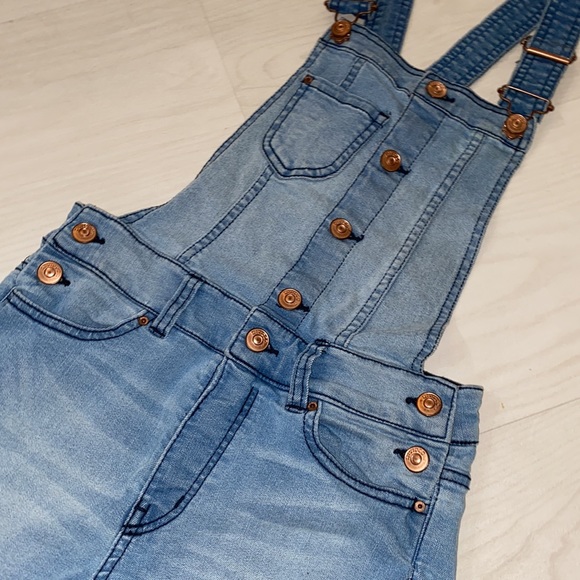 Denim Stretch Overalls. - Picture 2 of 9